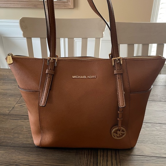 Tan Michael Kors Totebag - Picture 1 of 11